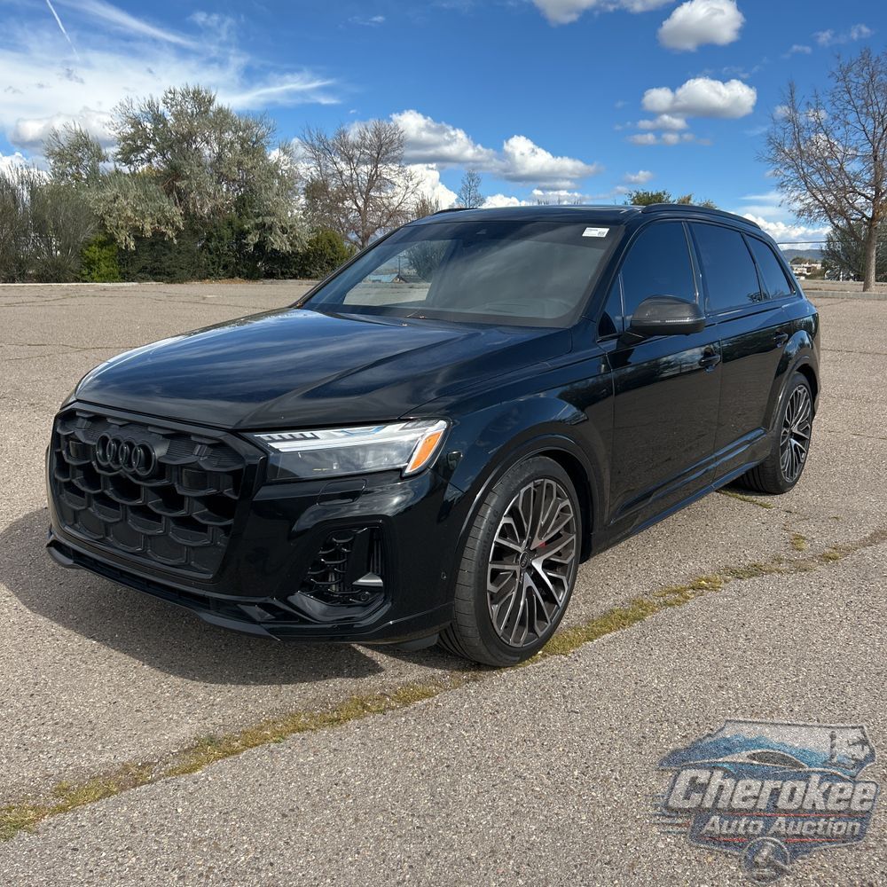 2025 Audi SQ7 Prestige
