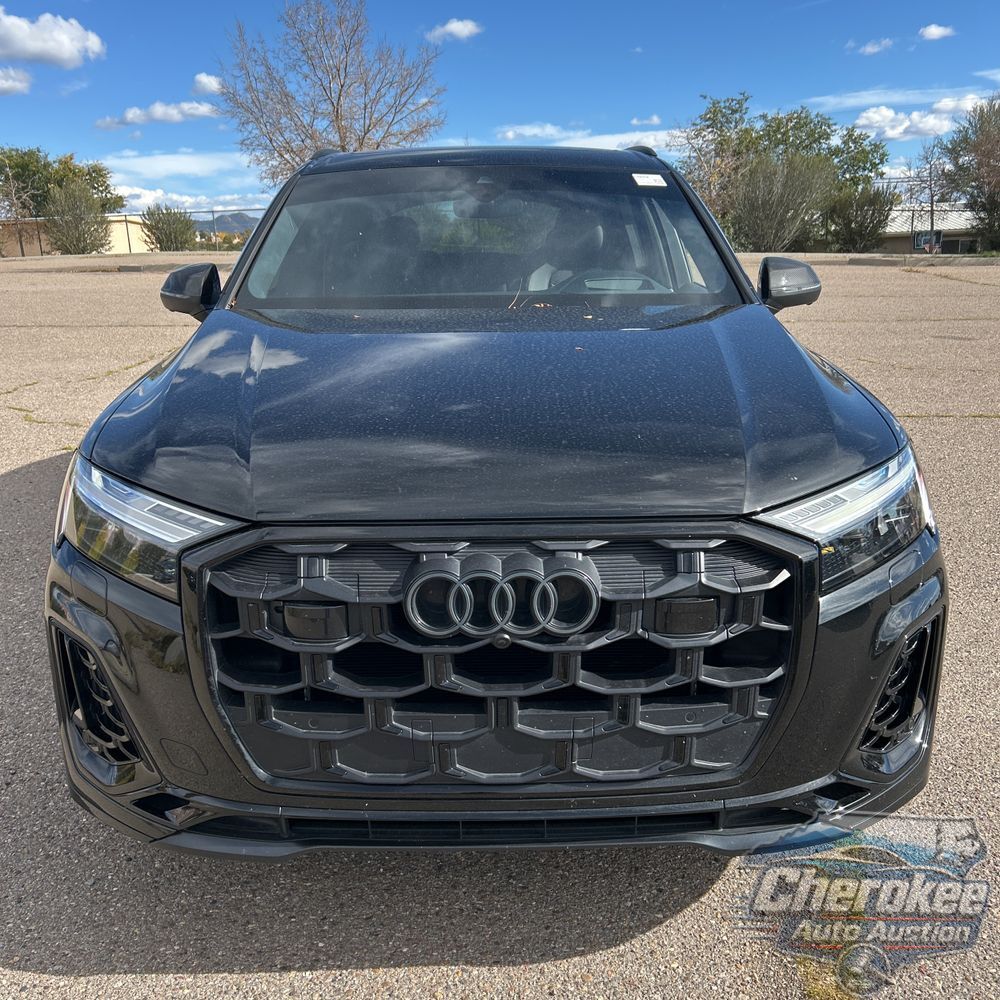 2025 Audi SQ7 Prestige