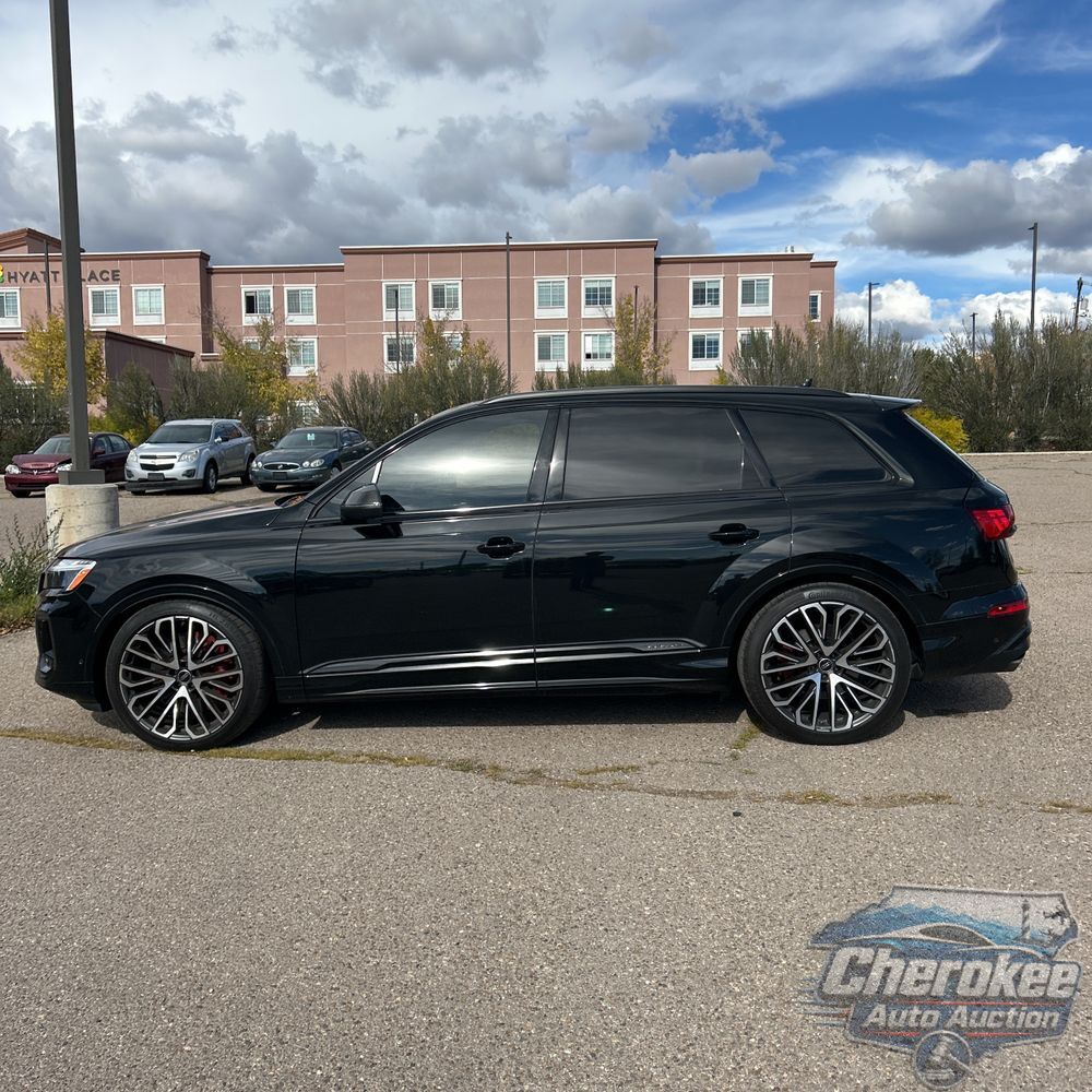 2025 Audi SQ7 Prestige