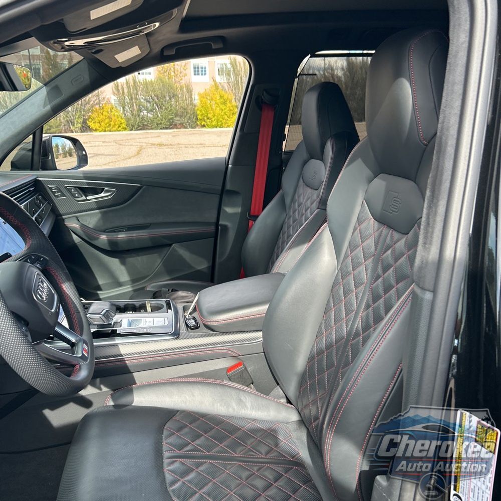 2025 Audi SQ7 Prestige