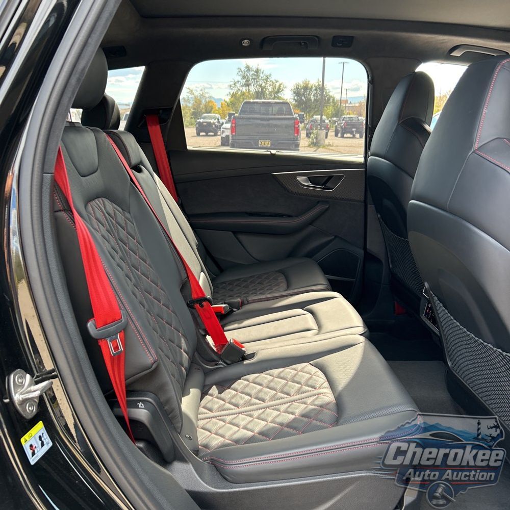 2025 Audi SQ7 Prestige