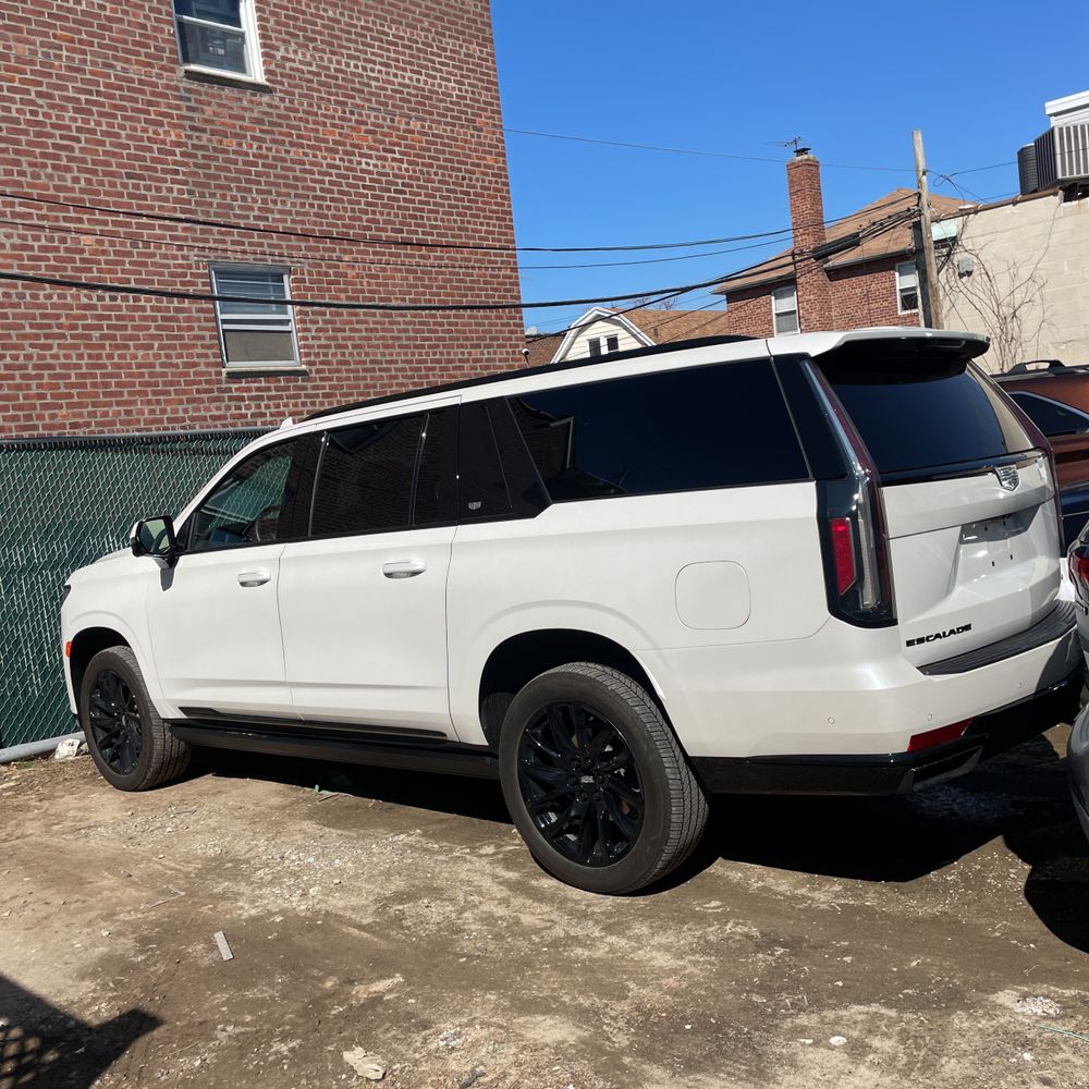 2024 Cadillac Escalade ESV Sport Platinum