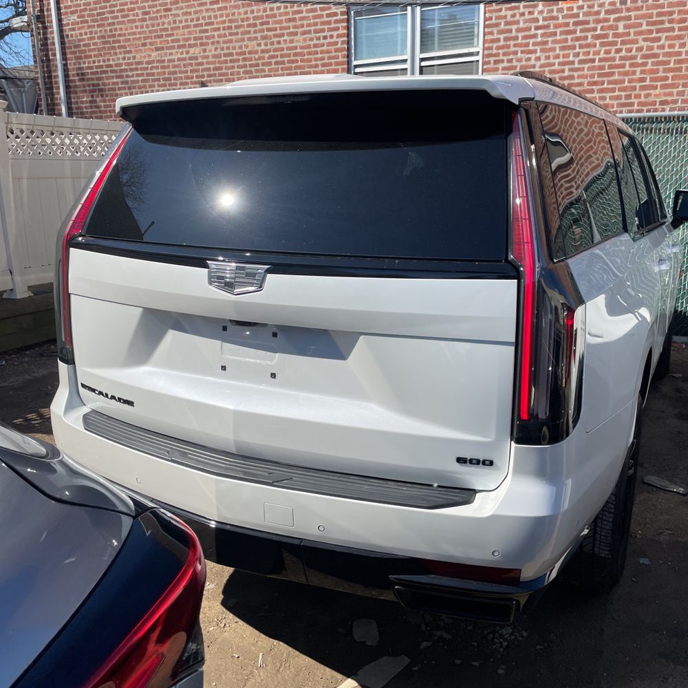 2024 Cadillac Escalade ESV Sport Platinum