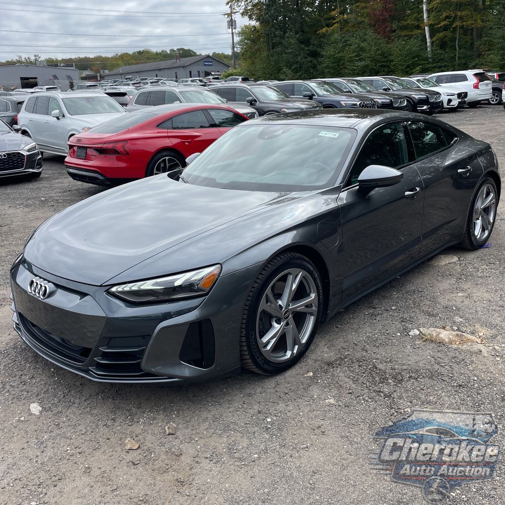 2023 Audi e-tron GT Premium Plus