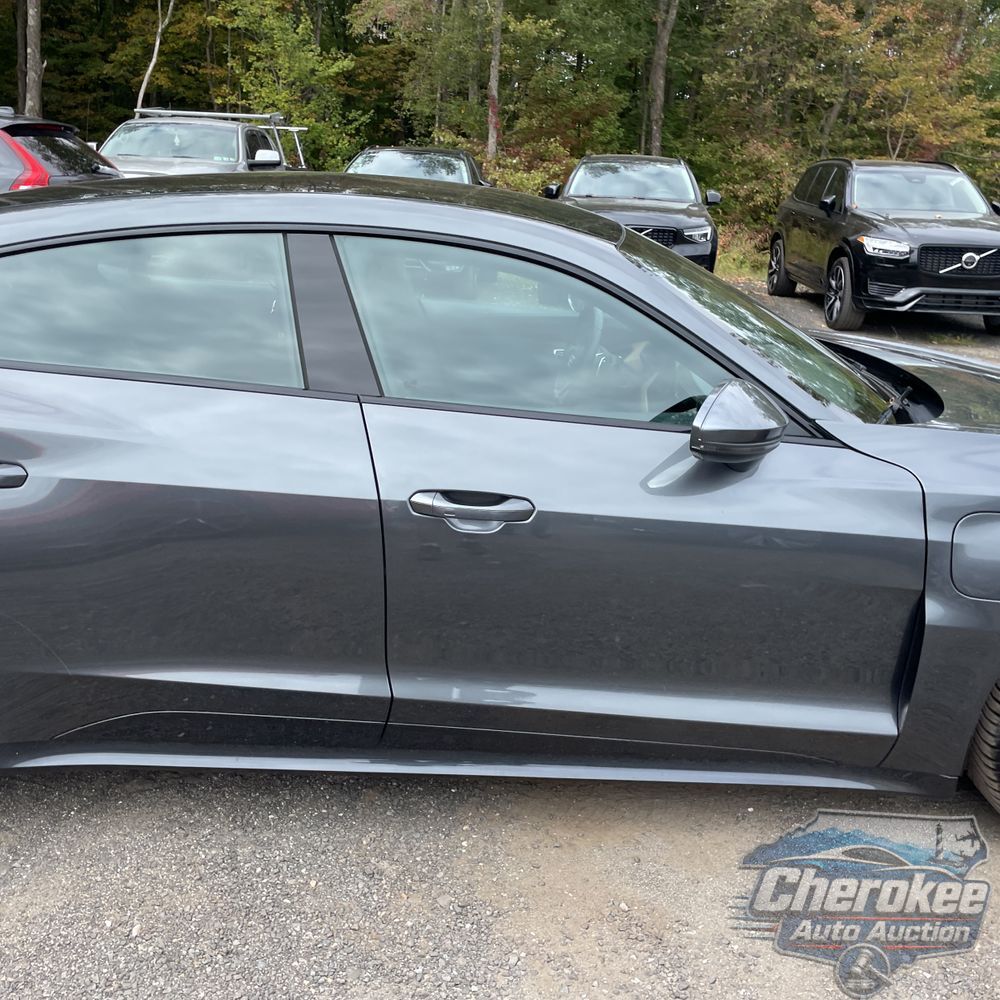 2023 Audi e-tron GT Premium Plus