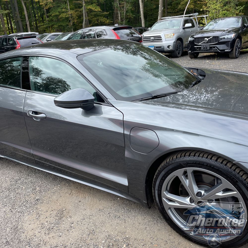 2023 Audi e-tron GT Premium Plus