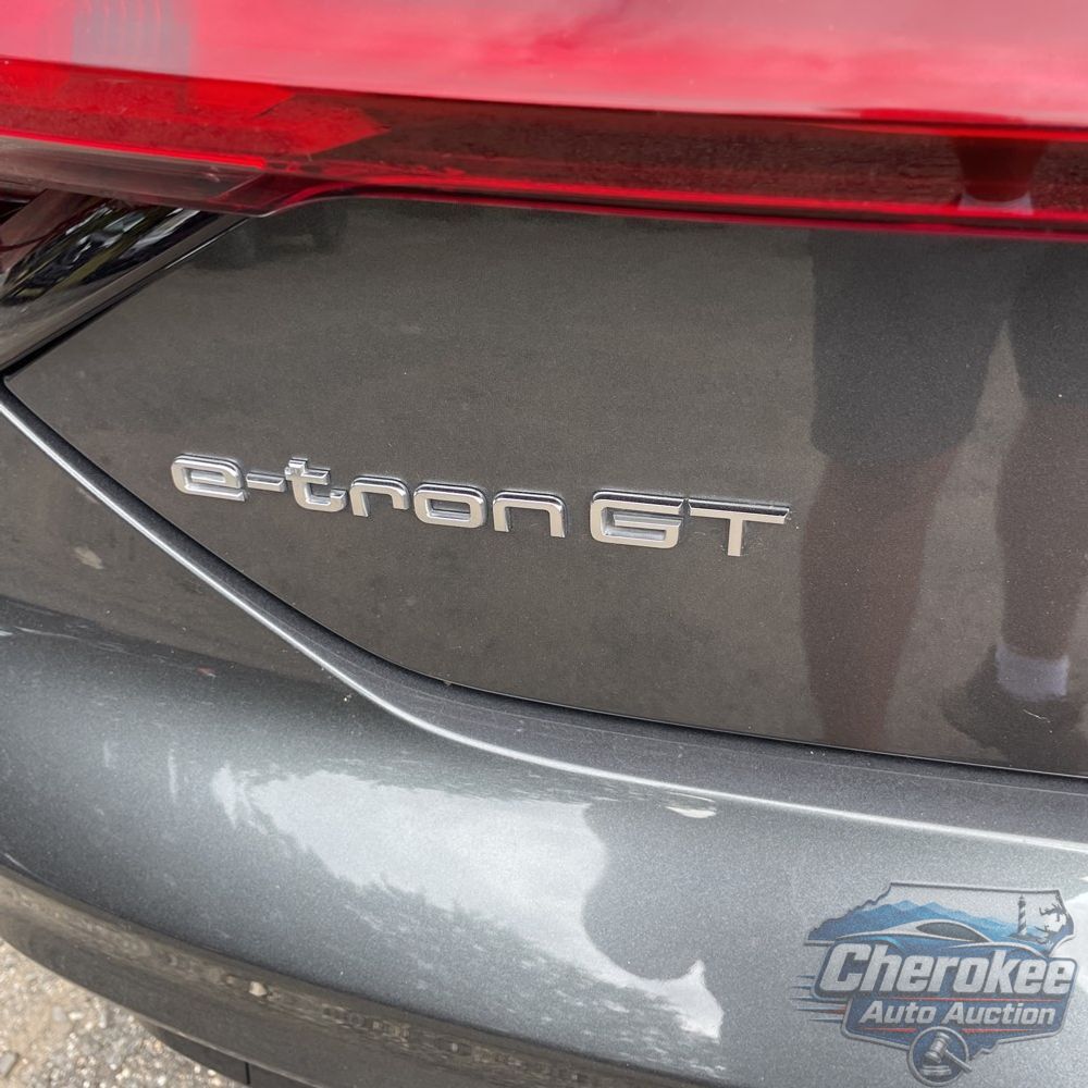 2023 Audi e-tron GT Premium Plus