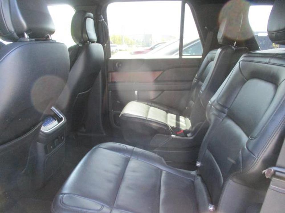 2023 Lincoln Navigator Standard