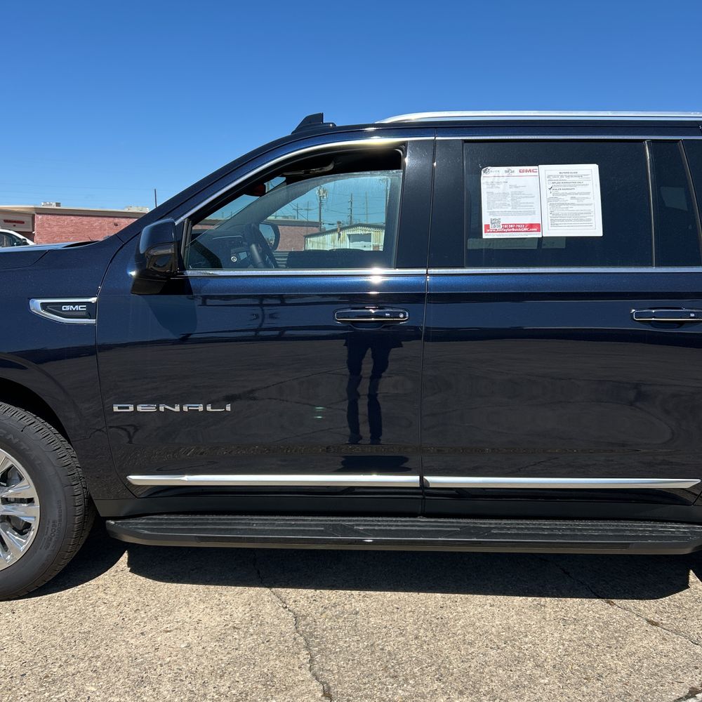 2024 GMC Yukon XL Denali