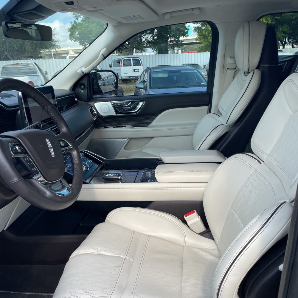 2020 Lincoln Navigator L Black Label