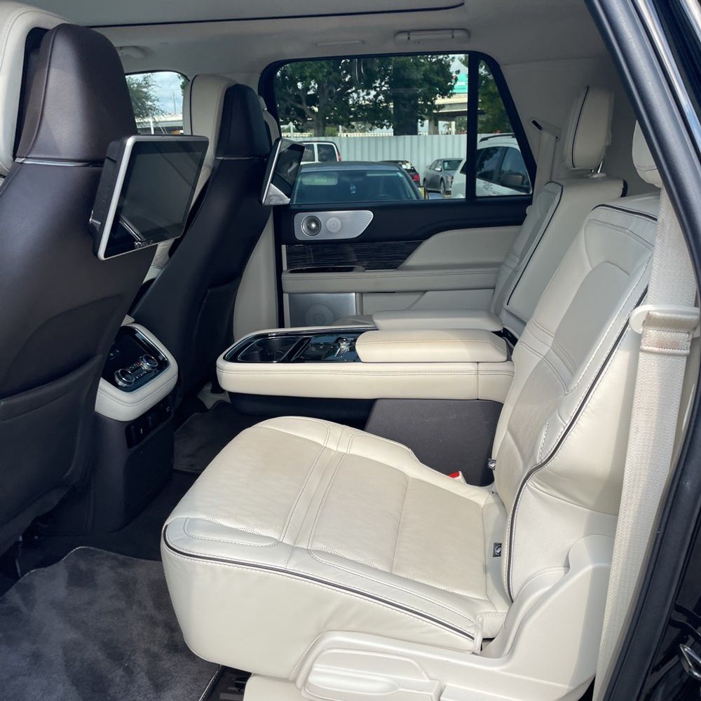 2020 Lincoln Navigator L Black Label