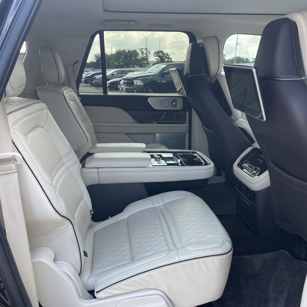 2020 Lincoln Navigator L Black Label