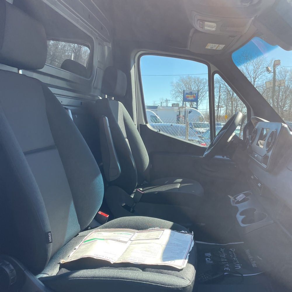 2024 Mercedes-Benz Sprinter 2500