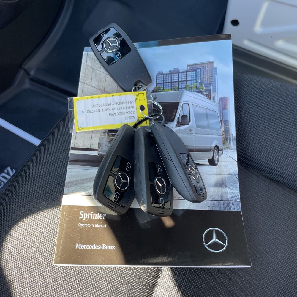 2024 Mercedes-Benz Sprinter 2500