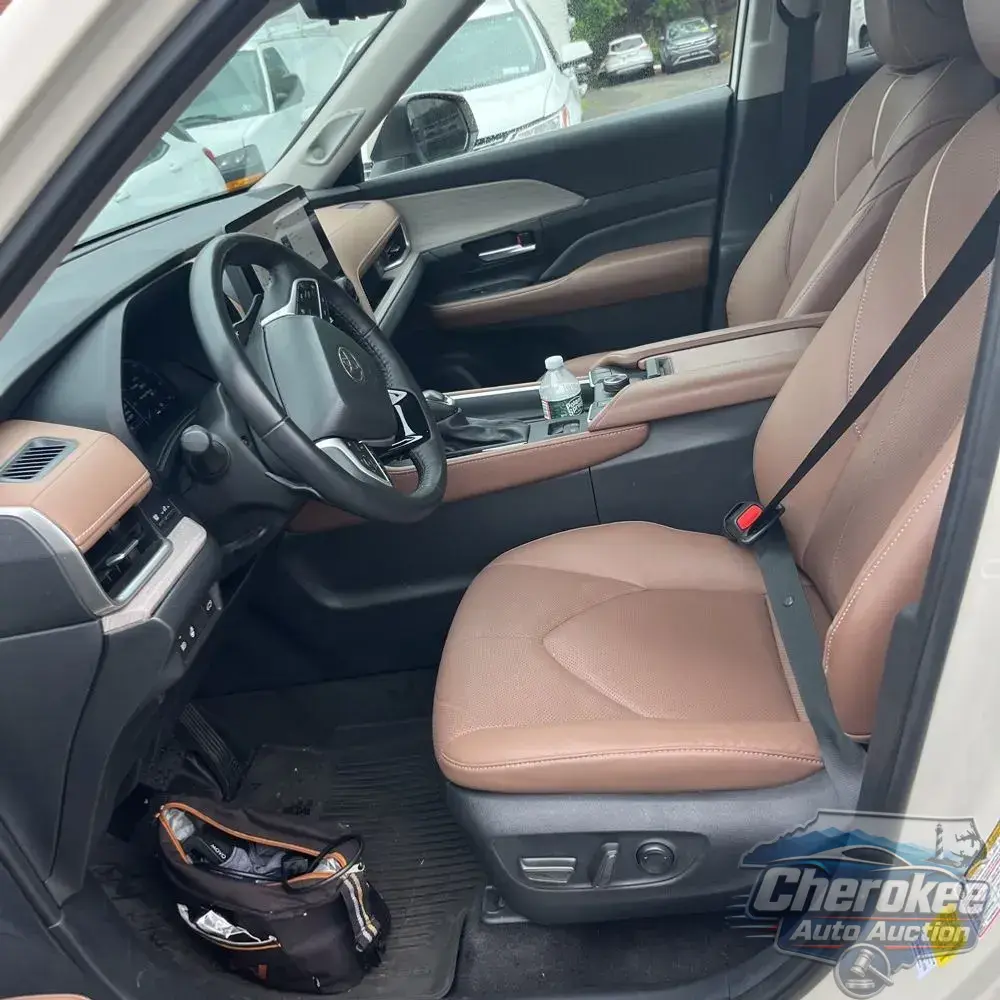 2024 Toyota Grand Highlander Platinum