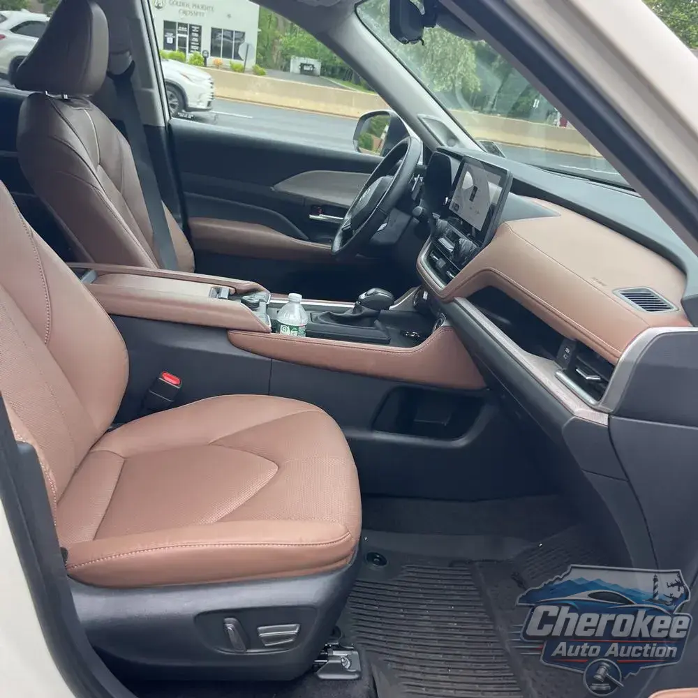 2024 Toyota Grand Highlander Platinum