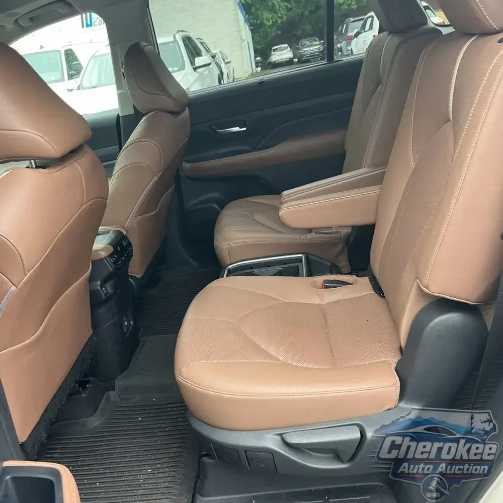 2024 Toyota Grand Highlander Platinum