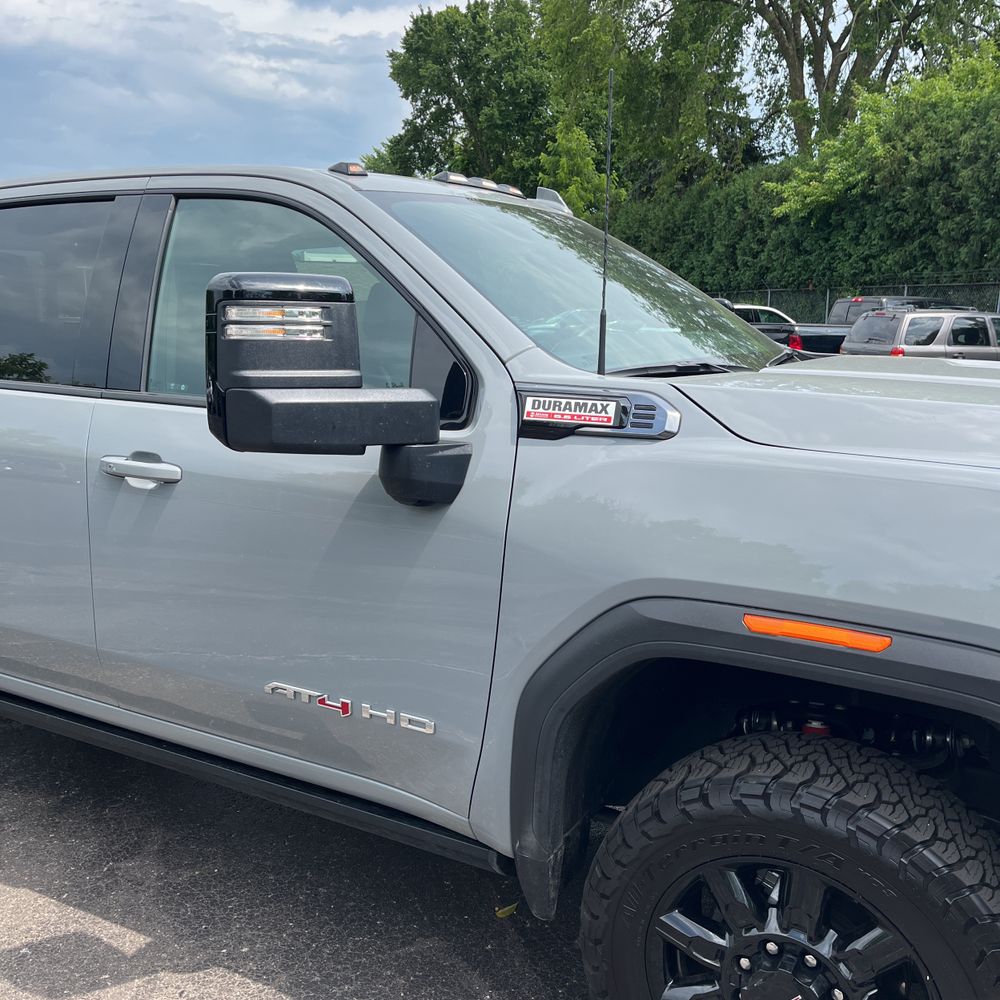 2025 GMC Sierra 2500HD AT4