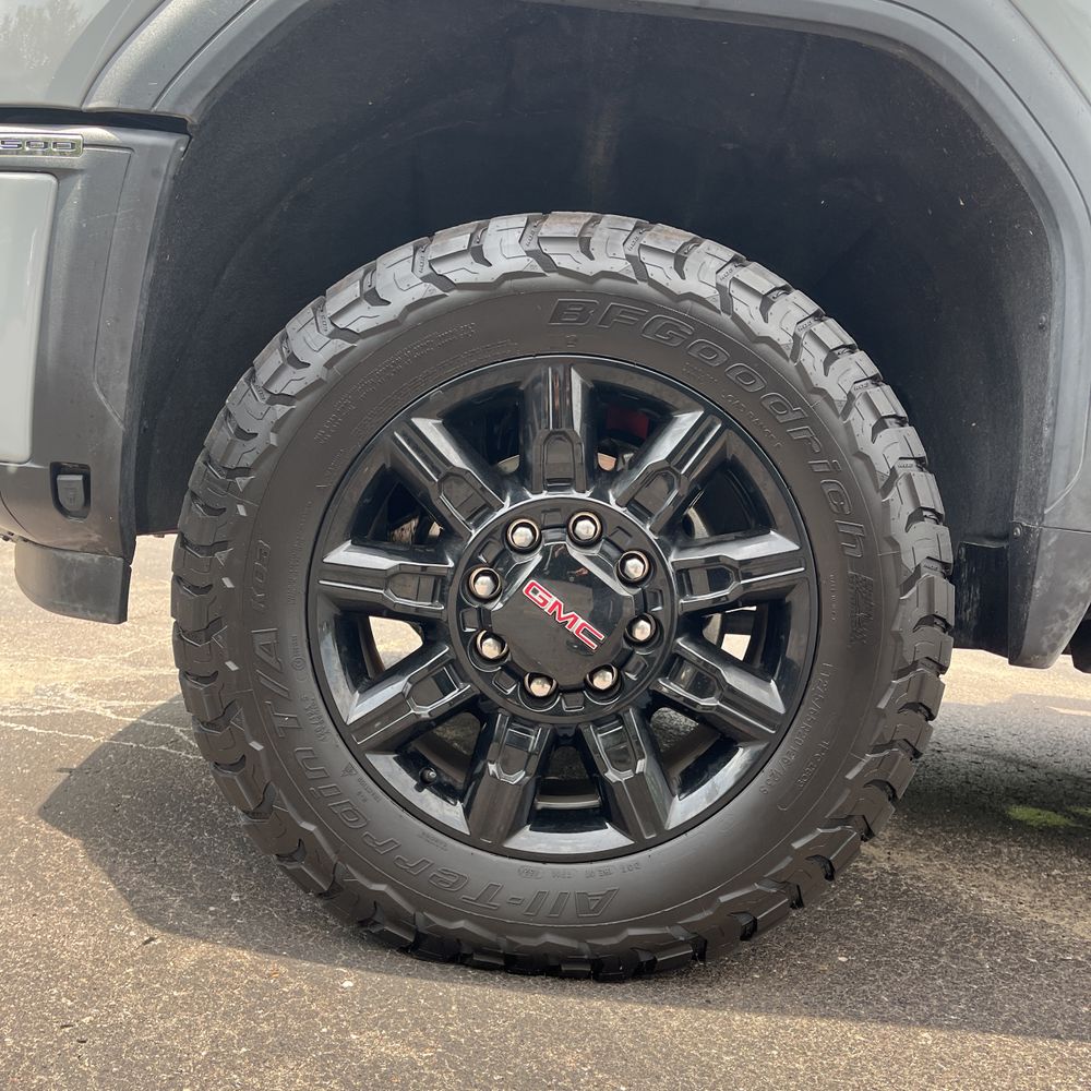 2025 GMC Sierra 2500HD AT4