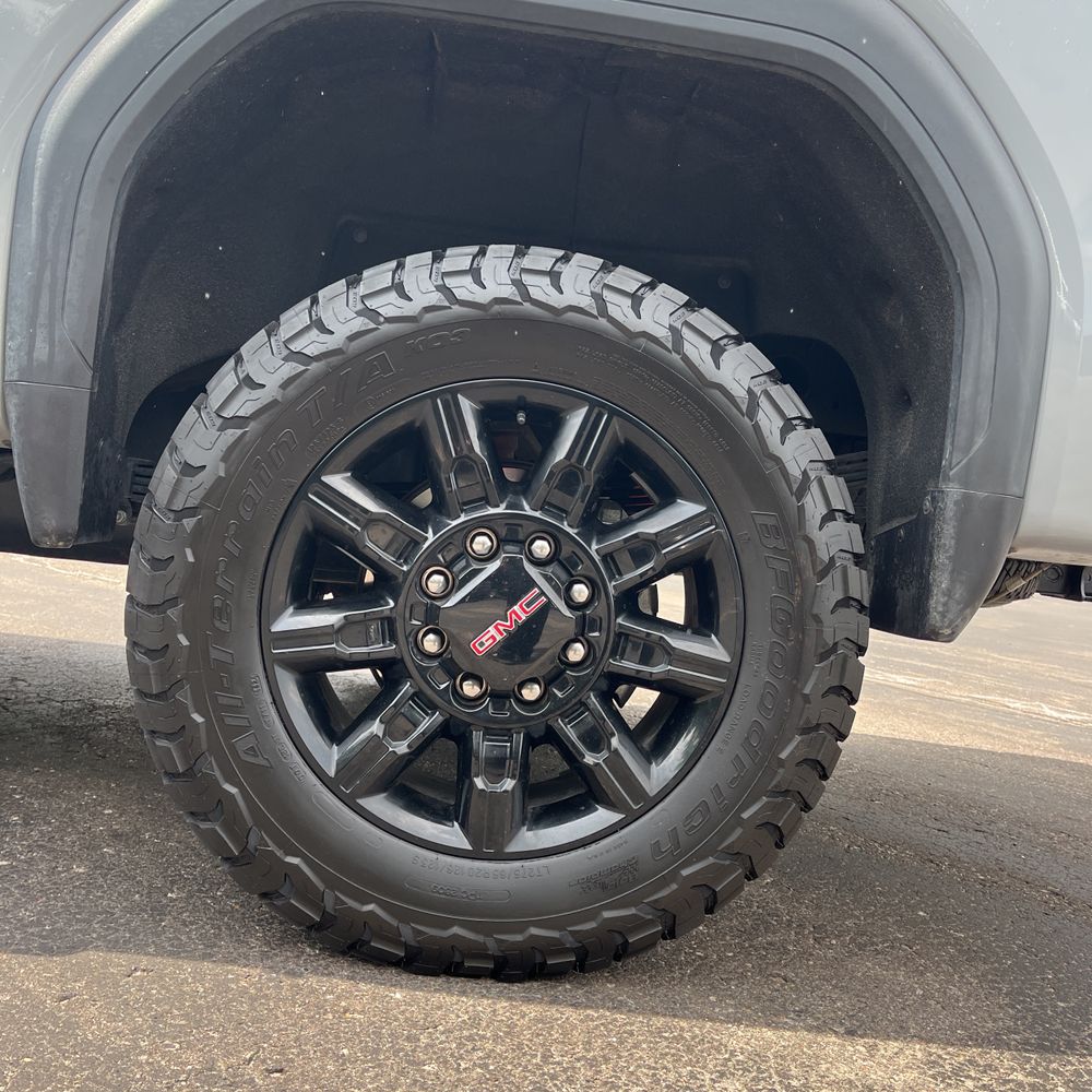 2025 GMC Sierra 2500HD AT4