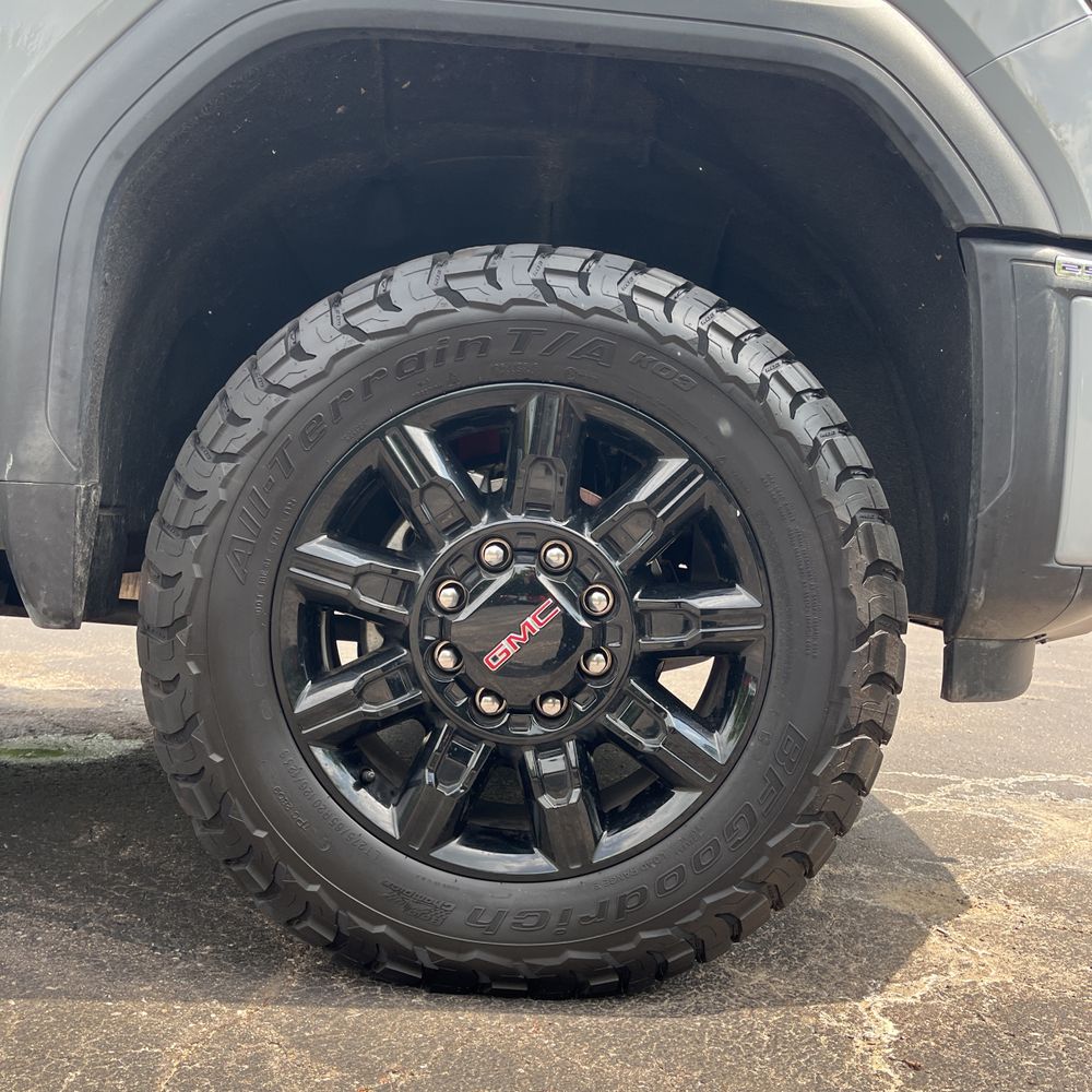2025 GMC Sierra 2500HD AT4