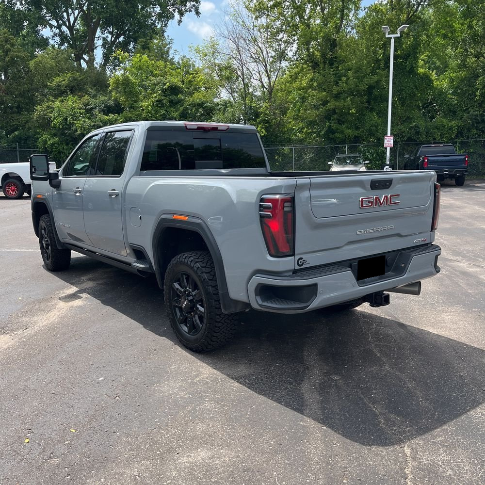 2025 GMC Sierra 2500HD AT4
