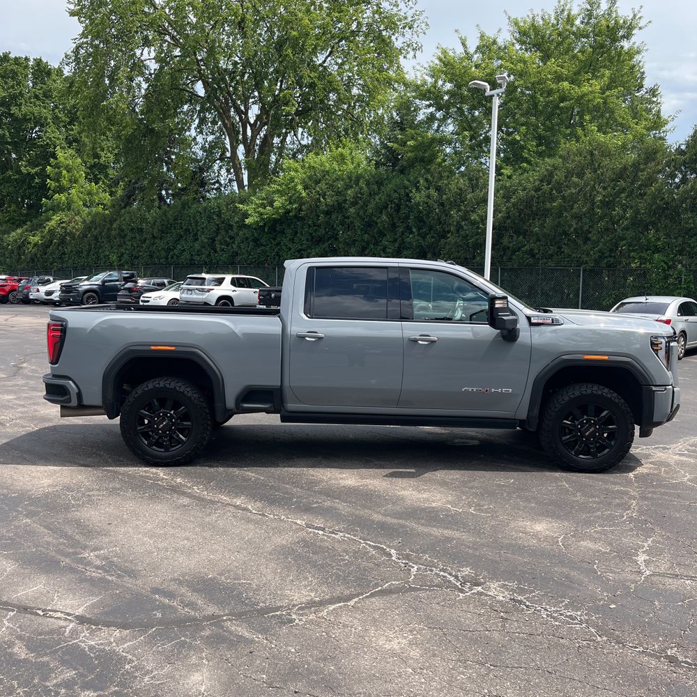 2025 GMC Sierra 2500HD AT4