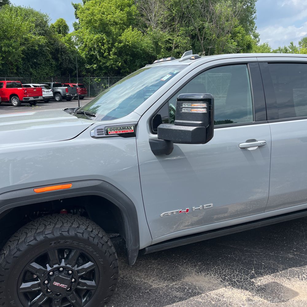 2025 GMC Sierra 2500HD AT4