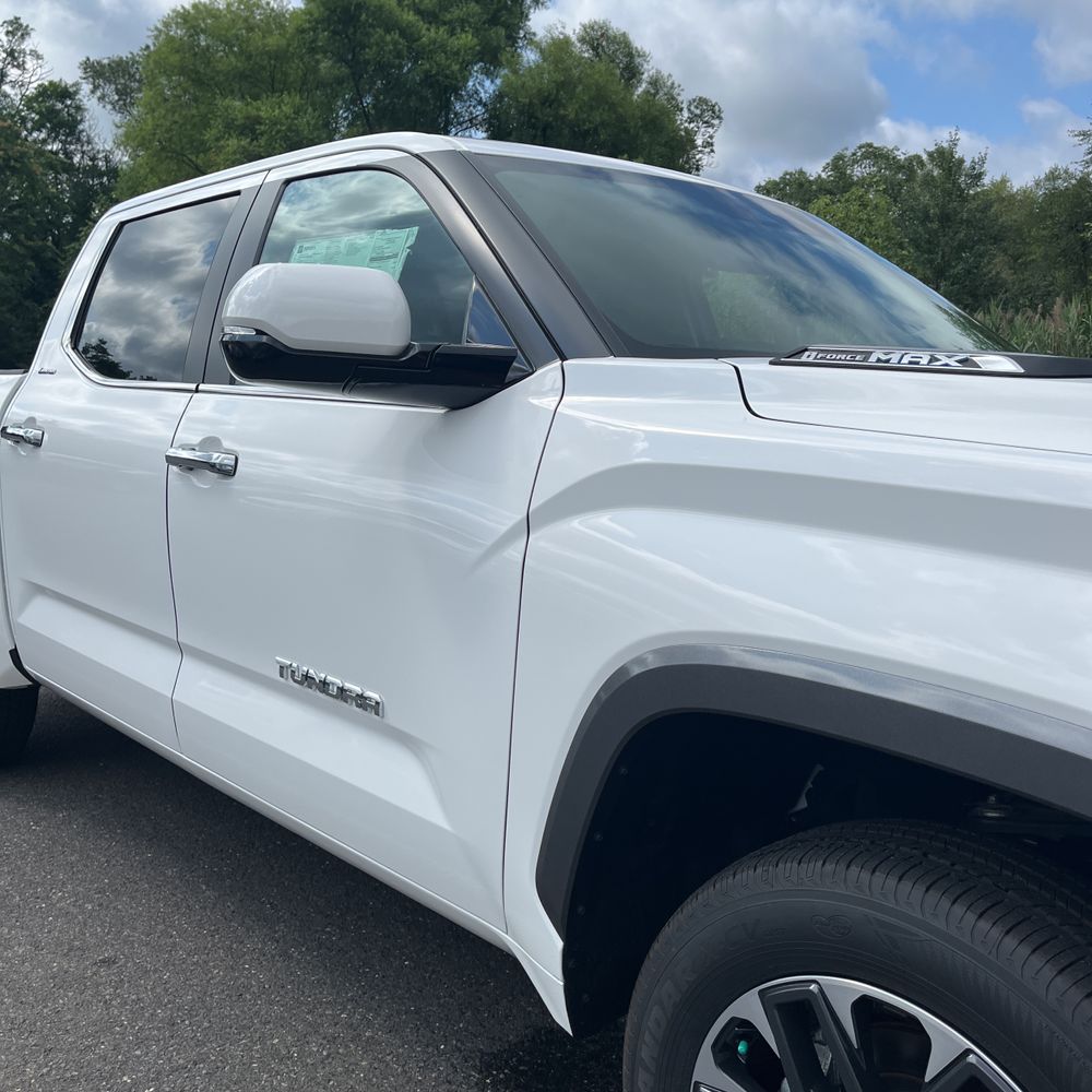 2024 Toyota Tundra Limited HV