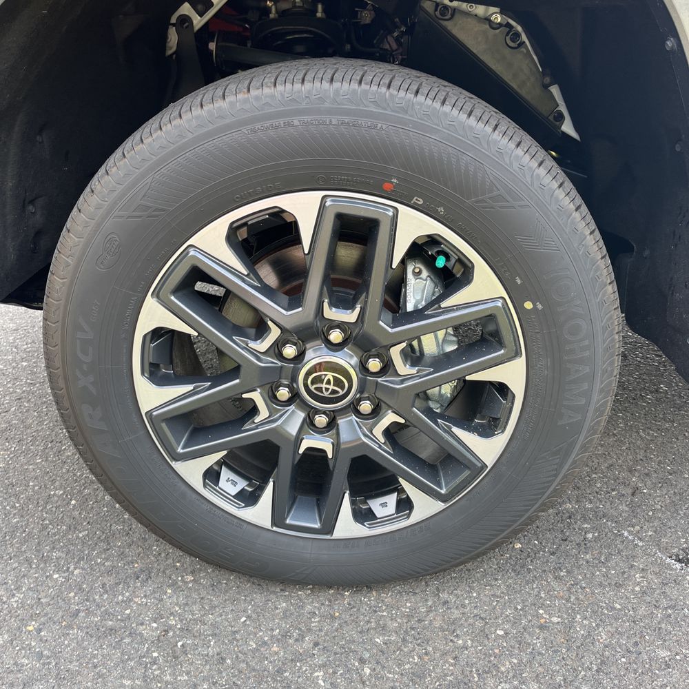 2024 Toyota Tundra Limited HV