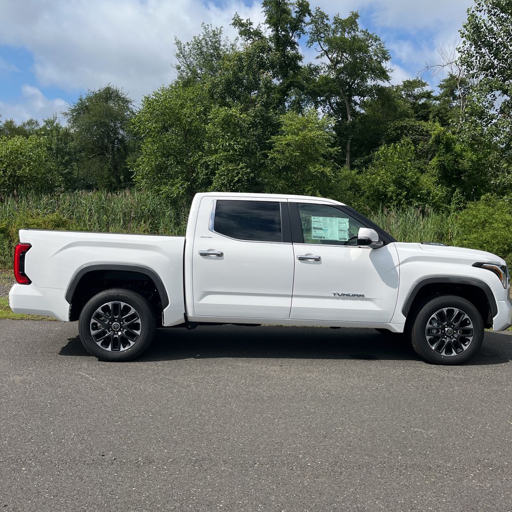 2024 Toyota Tundra Limited HV