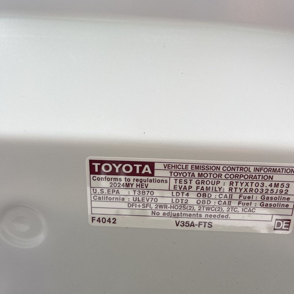 2024 Toyota Tundra Limited HV
