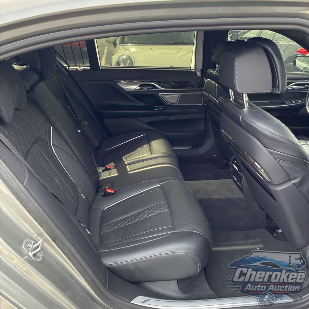 2022 BMW 7-Series 750xi