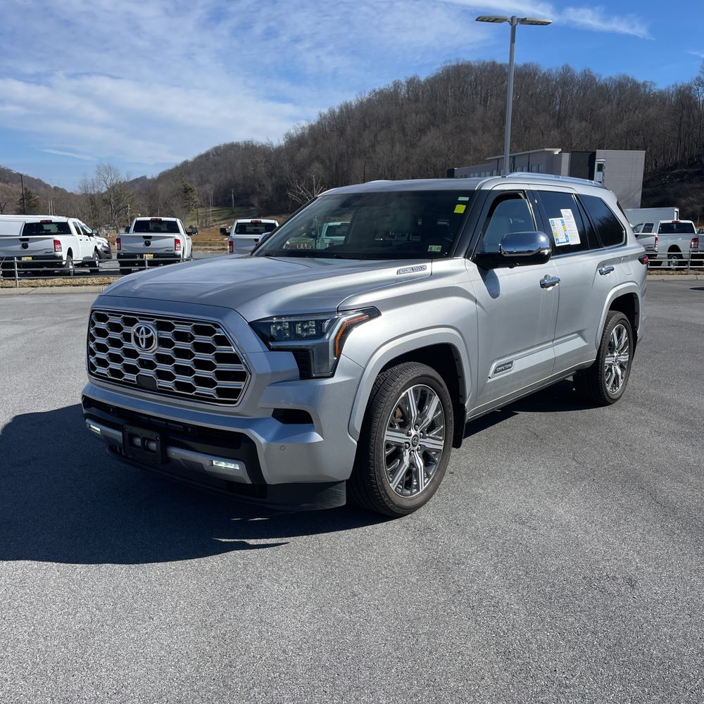 2023 Toyota Sequoia Capstone