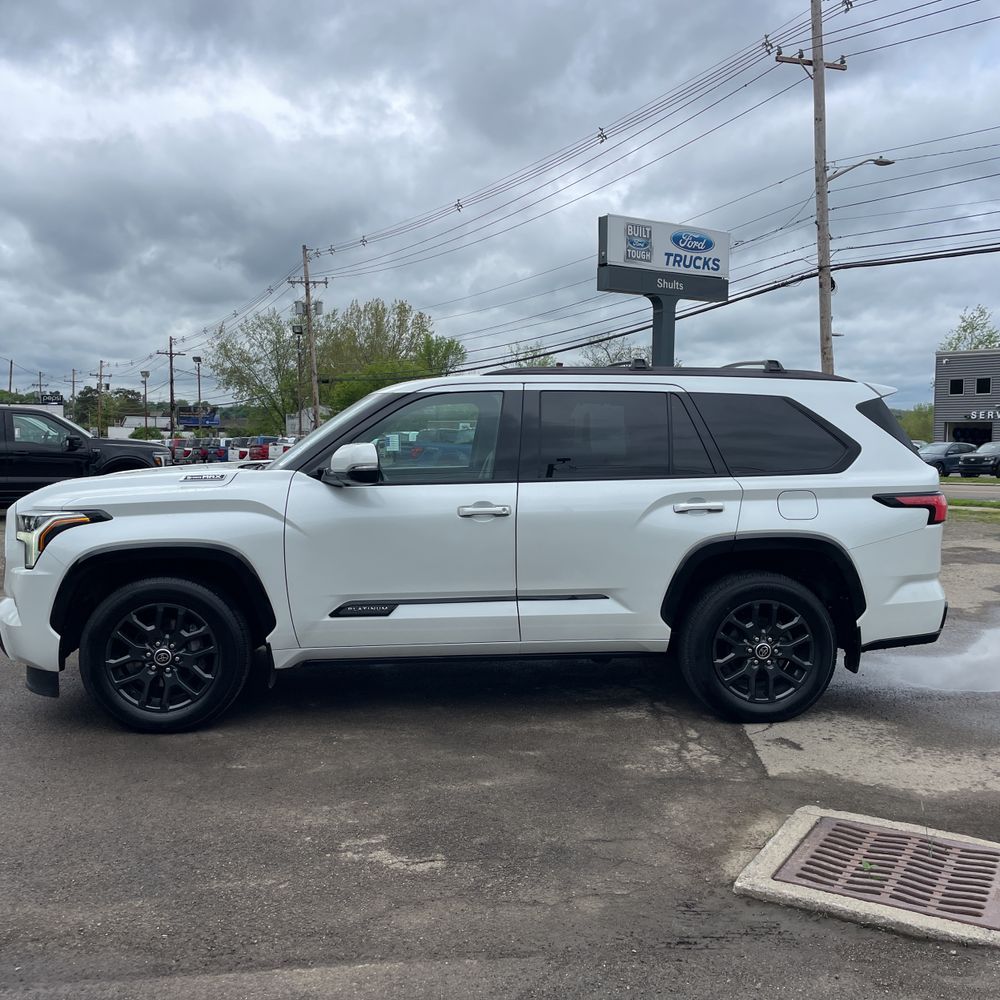 2023 Toyota Sequoia Platinum