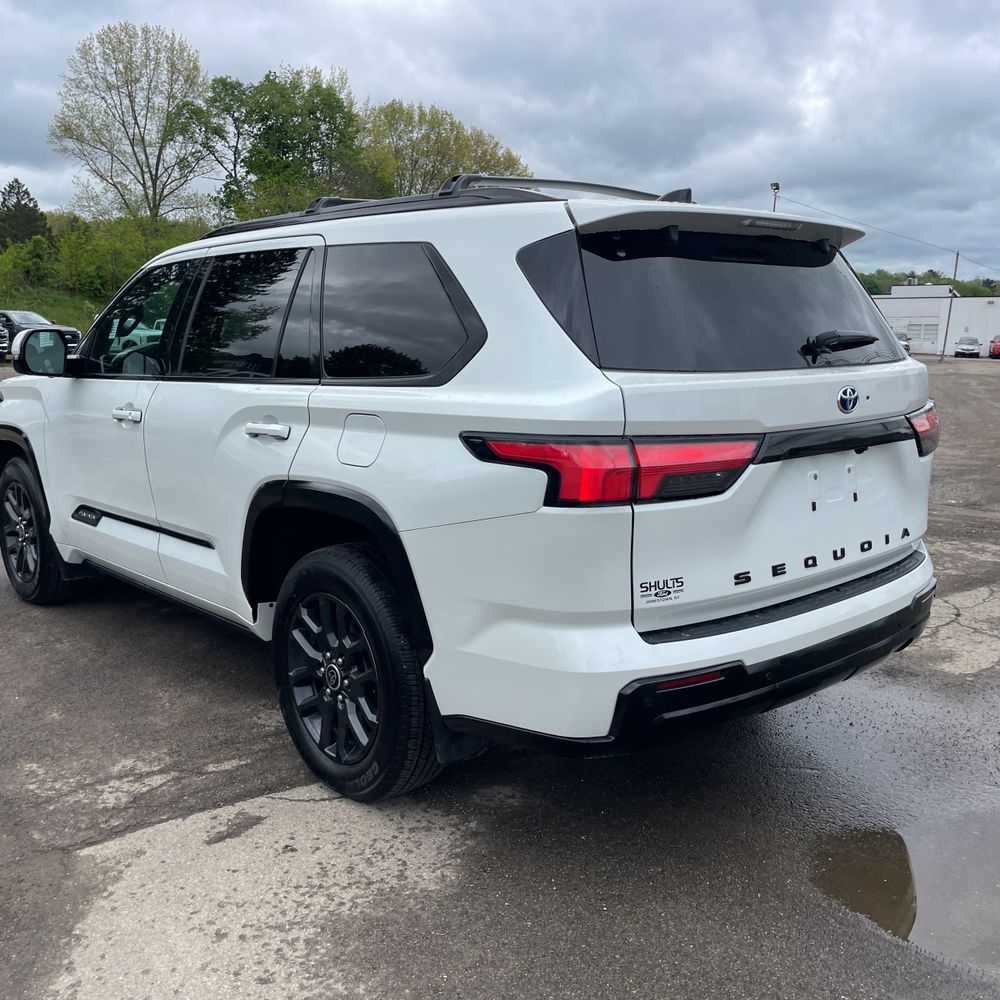 2023 Toyota Sequoia Platinum