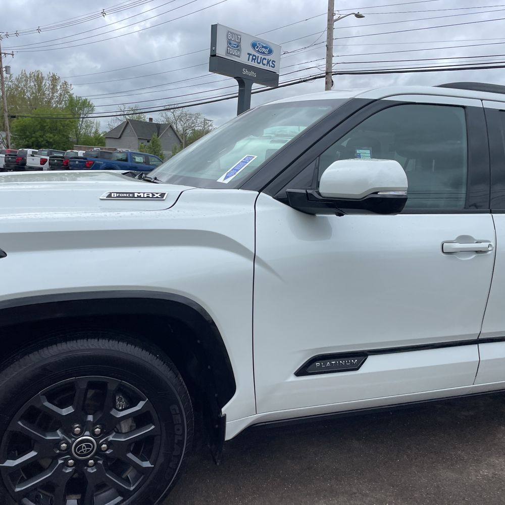 2023 Toyota Sequoia Platinum