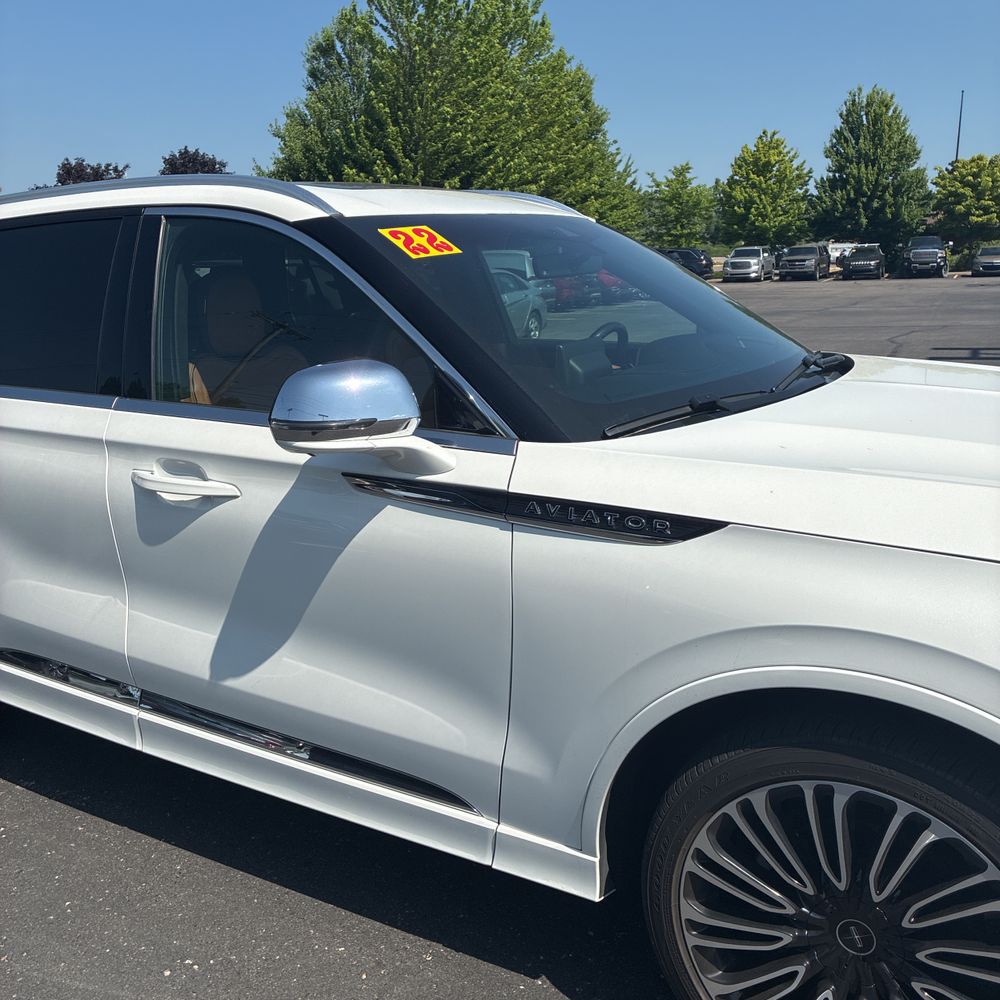 2022 Lincoln Aviator Black Label
