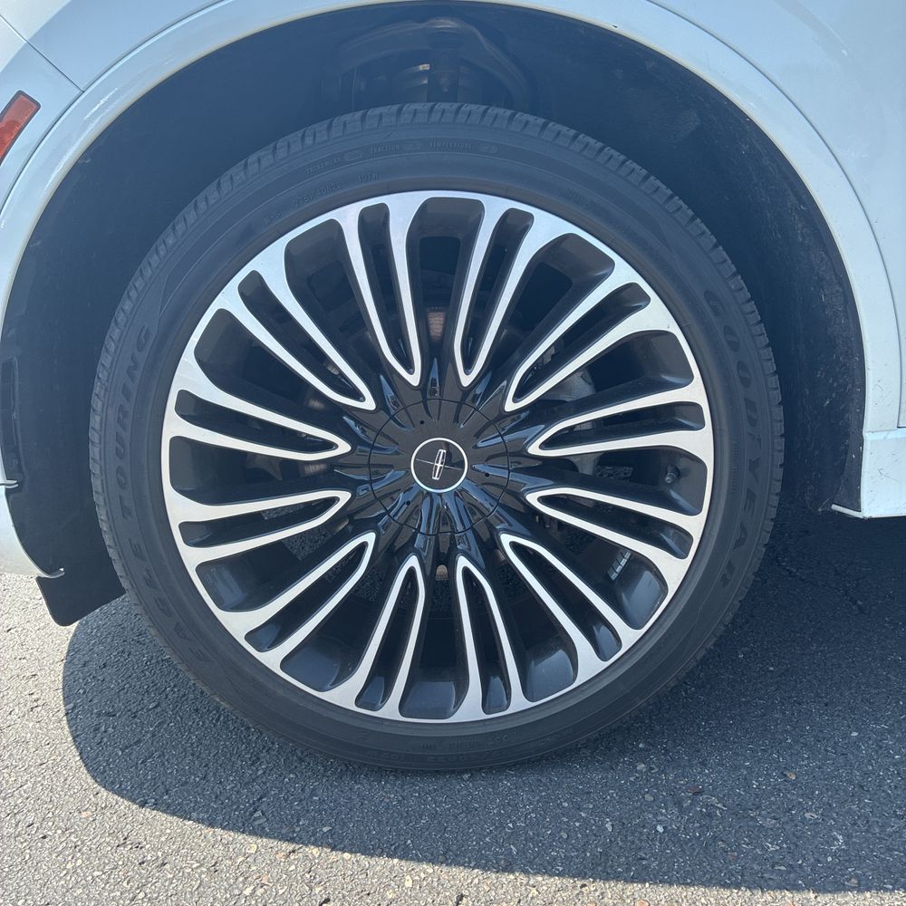 2022 Lincoln Aviator Black Label
