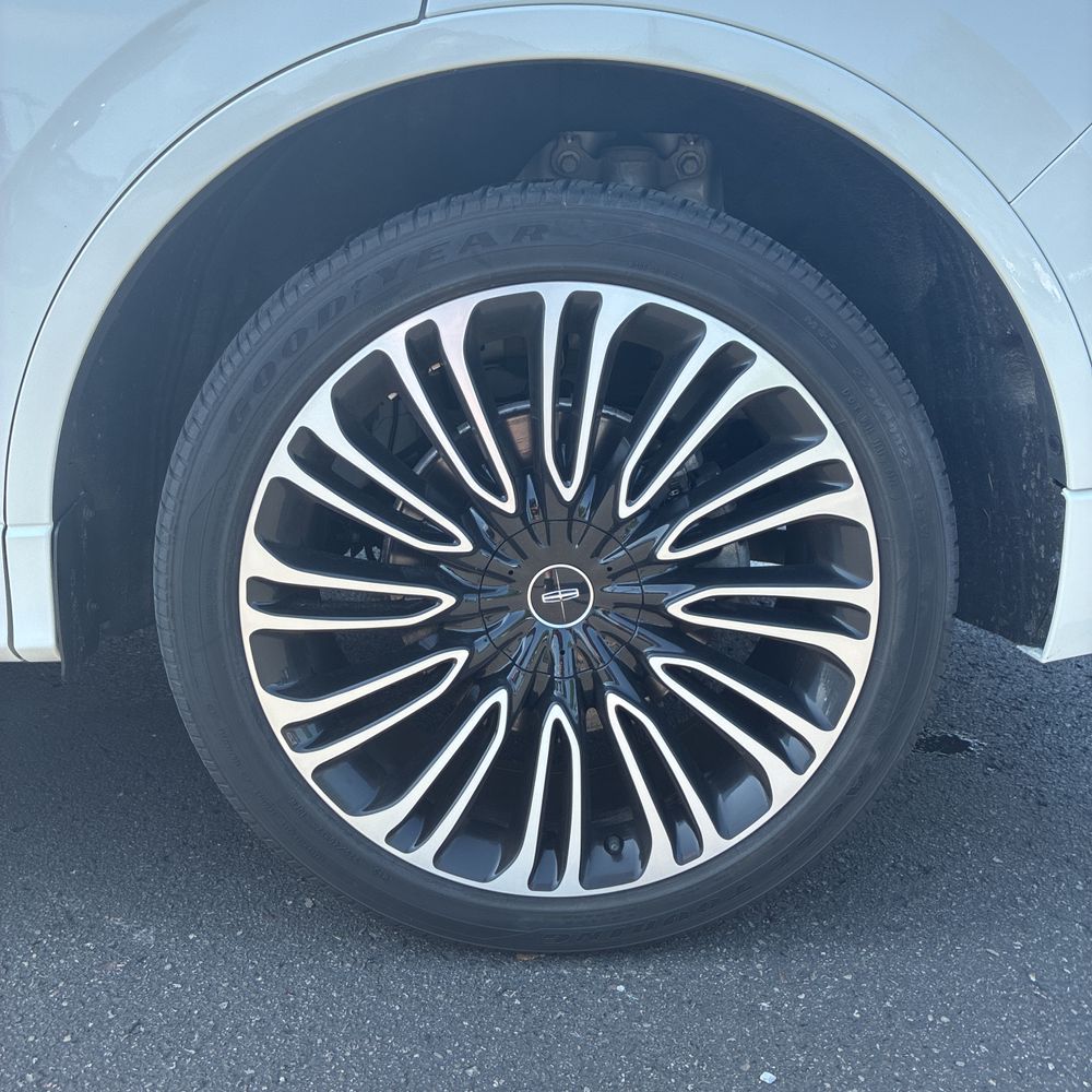 2022 Lincoln Aviator Black Label