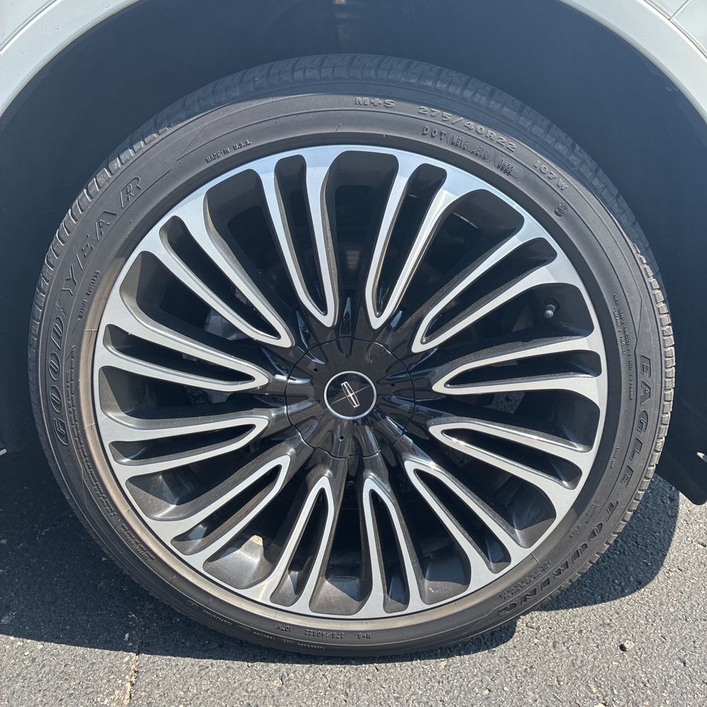 2022 Lincoln Aviator Black Label