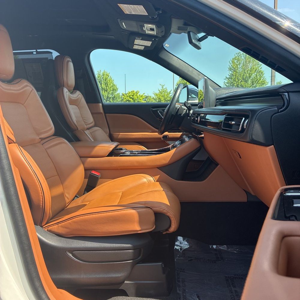2022 Lincoln Aviator Black Label