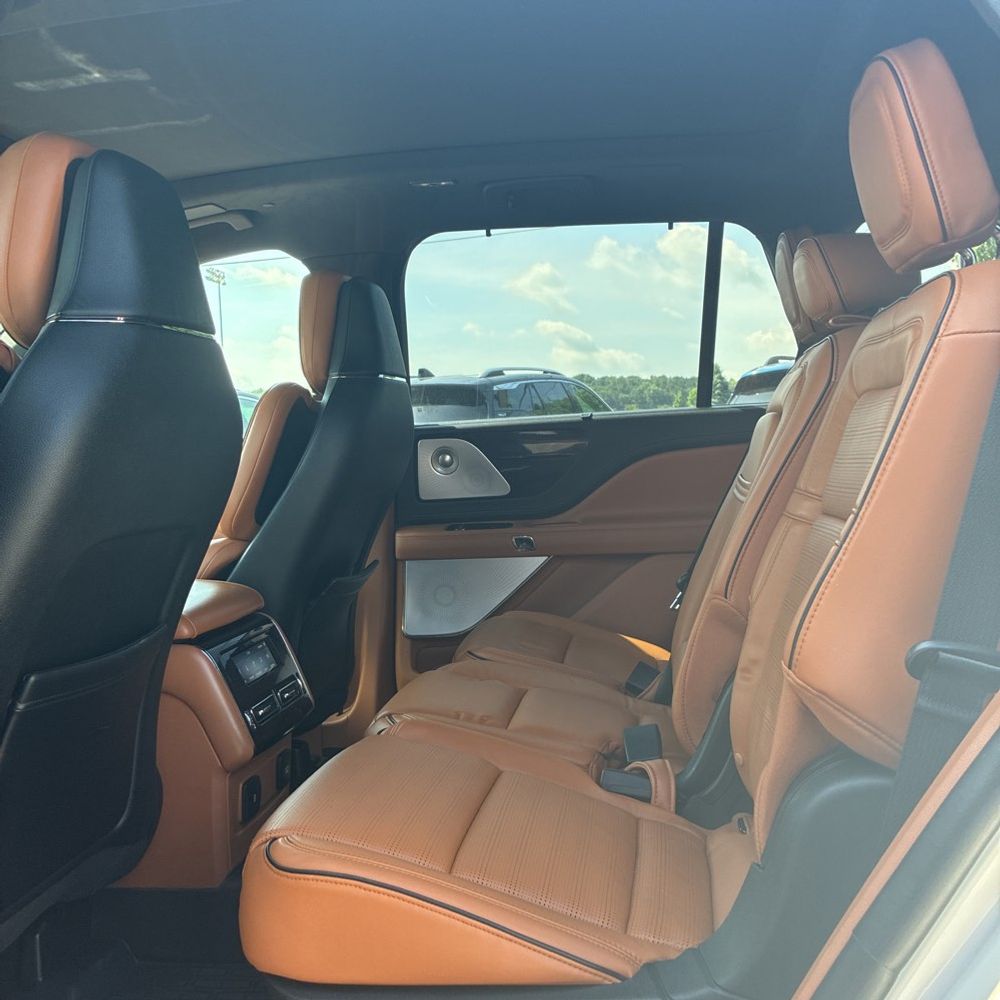 2022 Lincoln Aviator Black Label