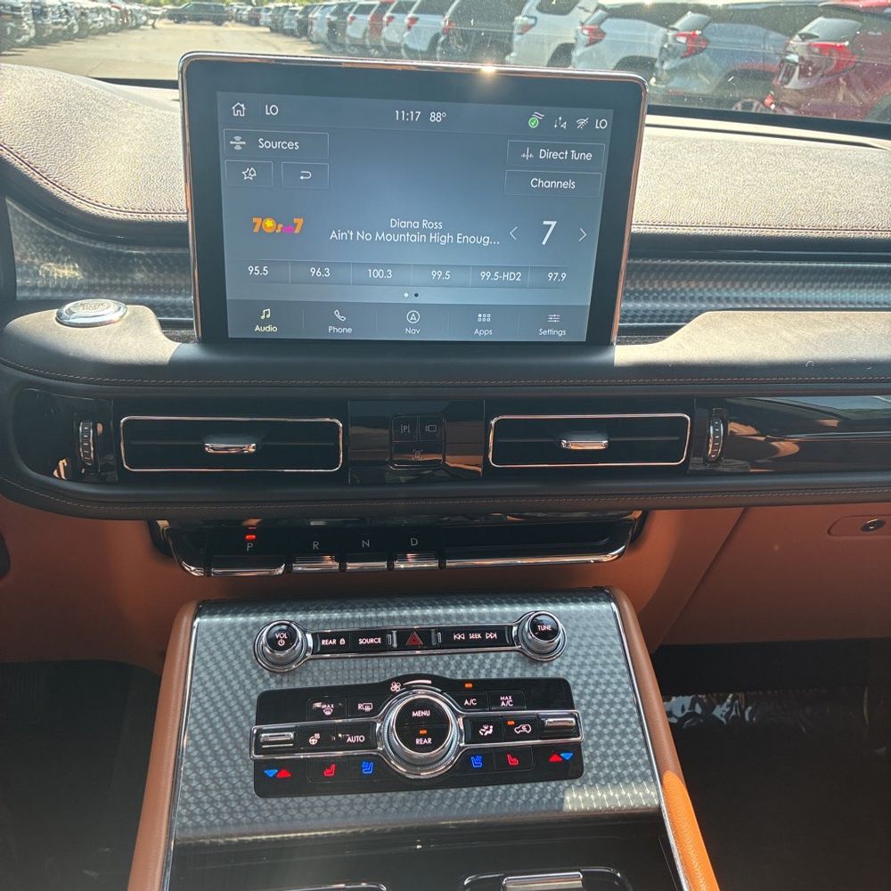 2022 Lincoln Aviator Black Label