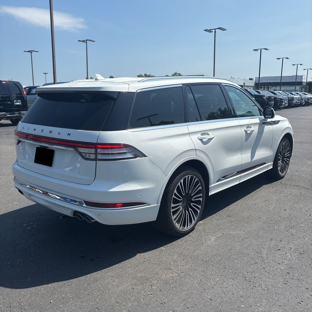 2022 Lincoln Aviator Black Label