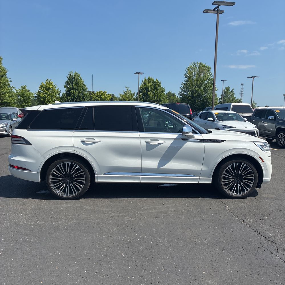 2022 Lincoln Aviator Black Label