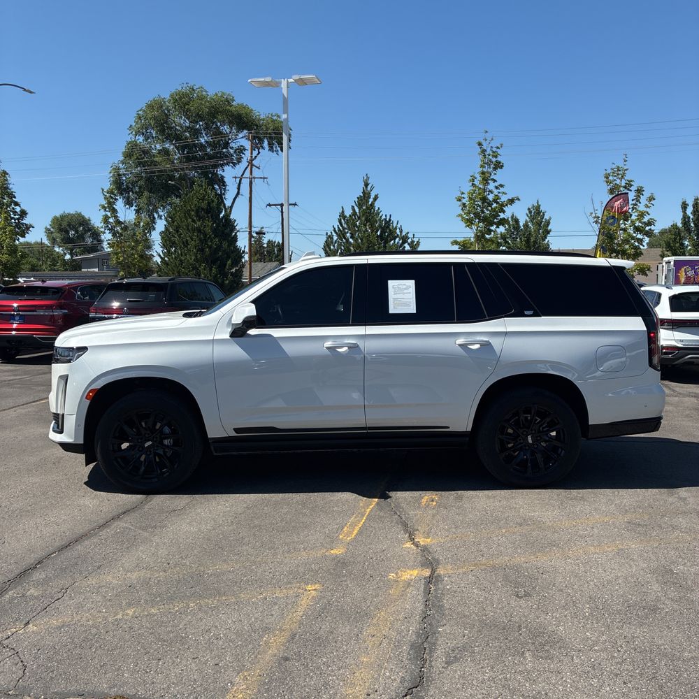 2024 Cadillac Escalade Sport Platinum