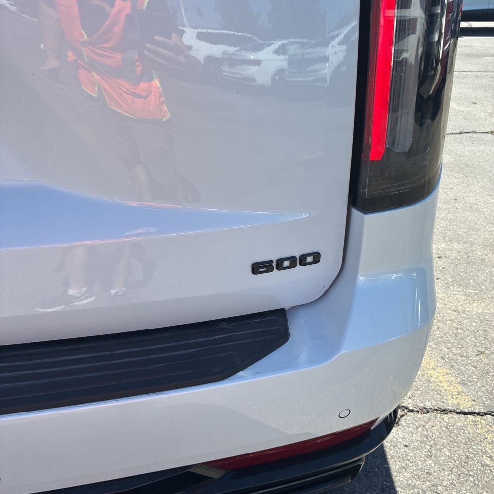 2024 Cadillac Escalade Sport Platinum