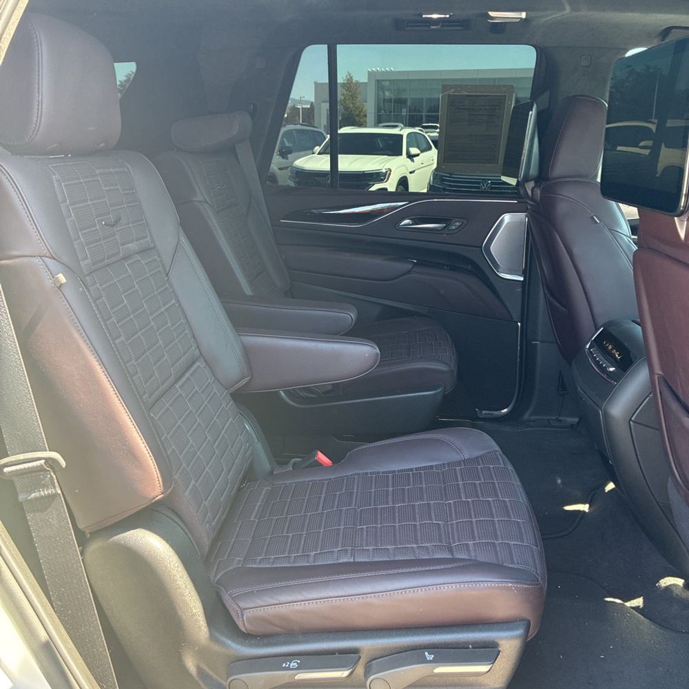 2024 Cadillac Escalade Sport Platinum