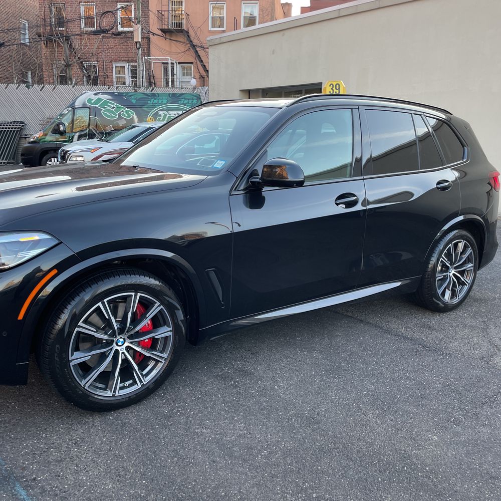 2022 BMW X5 XDrive40i w/ M Sport Pkg